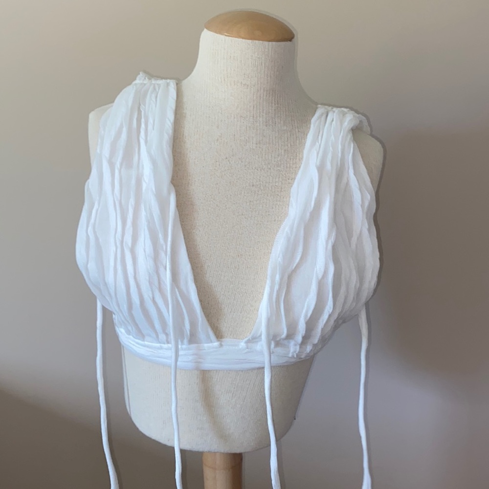 NWT White Fox Boutique “Undercover Model” Top
